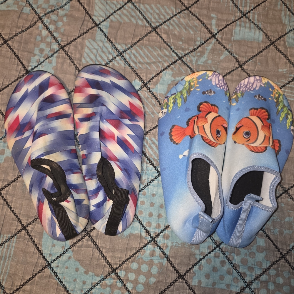 Kids Colorful Water Shoes Set